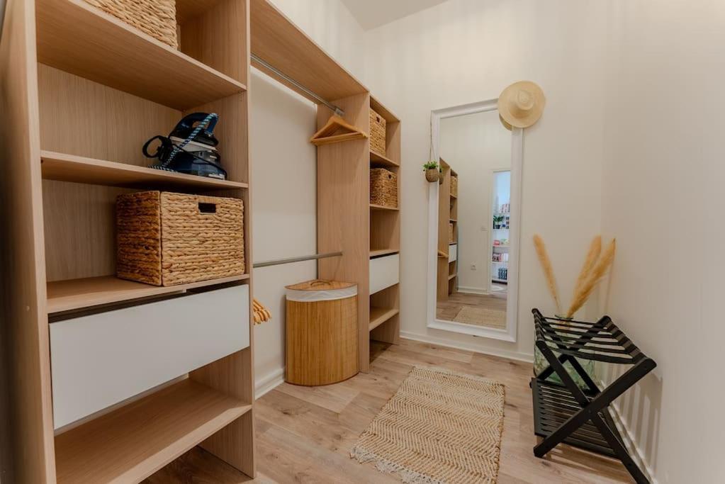 Appartamento L'Echappee Chic Au Coeur De Valence Valence  Esterno foto